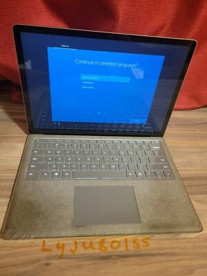 Microsoft Surface Laptop 1 - intel i5 - 256gb ssd - 13.5" touch screen - Image 1 of 4