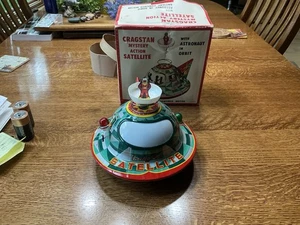 Rare 1960s Cragstan Mystery Action Satellite With Floating Astronauts Works !! - Bild 1 von 7