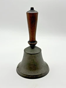 *Antike 50’s-60’s große Messing Handschulglocke mit Holzgriff* - Bild 1 von 13