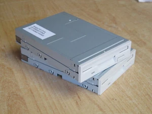 2 Stück interne Amiga 4000 HD Laufwerke DF0/DF1 (880KB + 1760KB Betrieb) - Photo 1/2