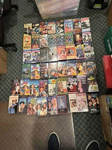 Riesiges 51 VHS VERSIEGELTE Kassetten Filme Lot Action/Western/Abenteuer/Sci-Fi ++++ - Bild 1 von 9