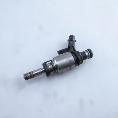 Inyector AUDI A4 8K2, B8 06L906036L 2.0 gasolina 132kw 2013 21360630 Foto 1 de 4