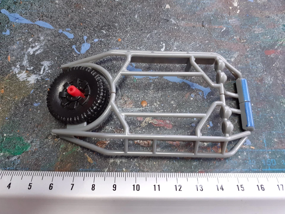 Transformers movie voyager Rescue Ratchet roll-cage claw accessory - Image 1 of 1