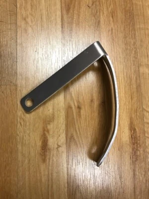 Curved Vertical License Plate Relocation Bracket for KAWASAKI NINJA ZX11 ZX12R - Image 1 of 4