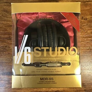 Sony MDR-V6 Studio Monitor Stereo Headphones Japan w/Box TESTED - Picture 1 of 18