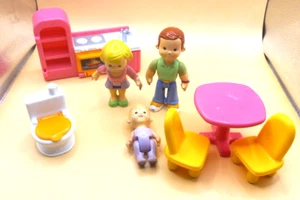 Fisher Price MY FIRST DOLLHOUSE Yellow Table Chairs& Toilet, Dad, Mom Baby READ - Picture 1 of 24