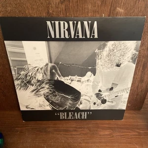 Nirvana - Bleach - 2009 Vinyl LP Remaster/Reissue - Sub-Pop SP034 - Picture 1 of 5