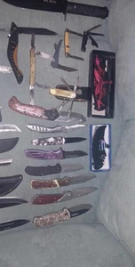 Vintage Pocket knives - Huge Lot Check It Out Starting Bid At $1.00 - Picture 1 of 4