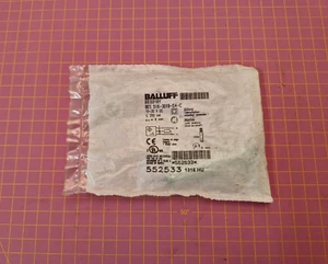 Balluff Induktive Näherungsschalter BES018Y (BES 516-3019-S4-C) Neu+OVP - Picture 1 of 2