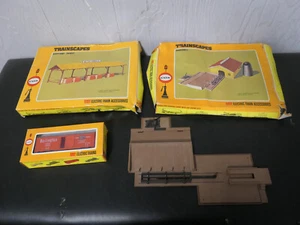 Lot of 3 Cox Ho Scale- Drying Shed, Sawmill & Burlington Box Car - Foto 1 di 5