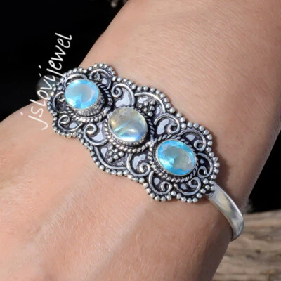 Brazalete artesanal de plata de ley 925 con topacio azul y piedras preciosas de labradorita Foto 1 de 4
