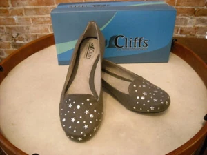 White Mountain Cliffs La Di Da Grey Star Studded Ballet Flats 6 NEW - Picture 1 of 2