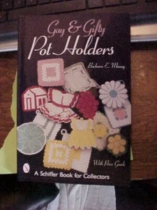 POT HOLDERS, GAY and GIFTY by Barbara Mauzy HAND CROCHET KITCHEN (2003 - Picture 1 of 3