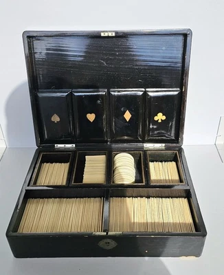 Antigua caja de juego lacada del siglo XIX 241 contadores palos discos -ver detalles- Foto 1 de 4