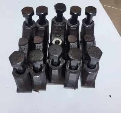 TOYOTA PICKUP TRUCK CELICA 20R ENGINE MAIN CAP CRANKSHAFT CAPS WITH BOLTS RA29 - Image 1 of 4