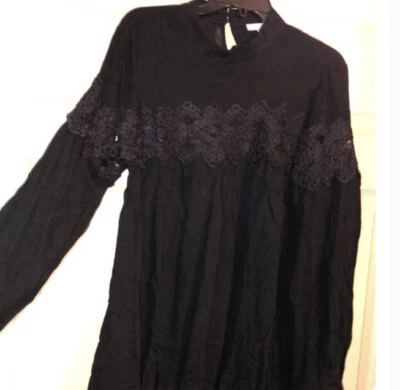 Blusa Boutique Negra JODIFL Floral Encaje Crochet Túnica PEQUEÑA Simulado Cuello Otoño Top Foto 1 de 4