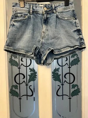 River Island Women Short.blue.size 10 - Image 1 of 4