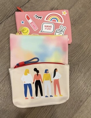 Lote de 3 Bolsas de Maquillaje Ipsy • Rosa, Tie Dye, Gráfico Mujer • Juego de Bolsas Cosméticas Foto 1 de 3