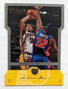 REGGIE MILLER, 2004-05 SKYBOX LIMITED EDITION #17 - Picture 1 of 2