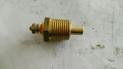 Transmisor de temperatura Mack 64MT142A 1/2 100-230F Foto 1 de 4