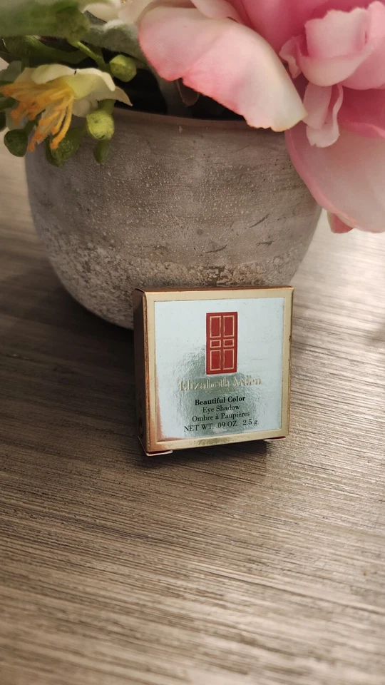 Elizabeth Arden Visible Difference Eyeshadow Single Periwinkle 1 EA