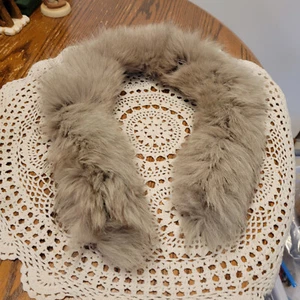 Genuine  Dyed Fox Fur Tail Collar Piece 31 in. x 4 in - Picture 1 of 2