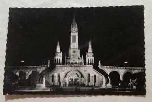 Illuminazione Lourdes La Basilique. Cartolina (T2) - Foto 1 di 2