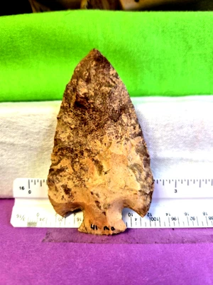 Artefacto Increíble Punto Snyder hecho de chert multicolor de Pettis co Mo. Foto 1 de 4