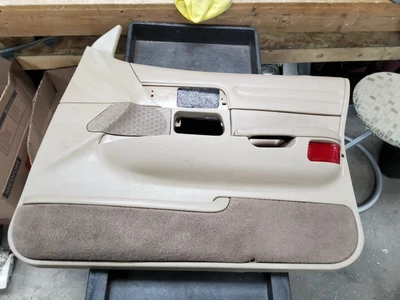 Panel de puerta delantera derecha Crown Victoria Grand Marquis Pass 1995-2002 PARCH B OEM Foto 1 de 4