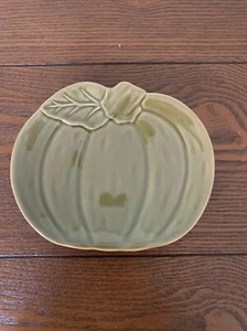Modern Farmhouse 6.4” Green Pumpkin Appetizer Plate (1) - Bild 1 von 3