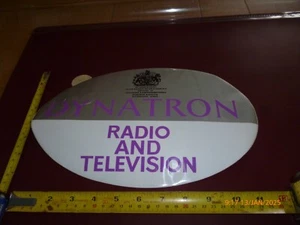 PEGATINA/CALCOMANÍA DYNATRON RADIO/TELEVISIÓN CON CITA PREVIA REINA ISABEL II *RARA* - Imagen 1 de 4