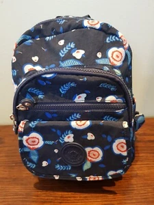 Mochila Infantil Air Supreme Azul Marino Floral 11" Ancho 12" Largo  - Imagen 1 de 6