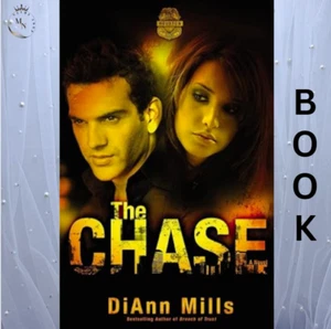 The Chase: A Novel by DiAnn Mills (English) Paperback Book Novela De Romance - Imagen 1 de 4
