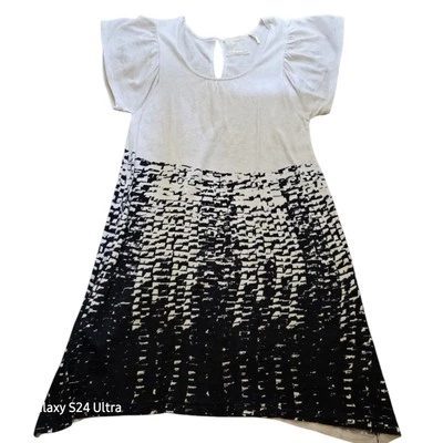 Qi Lightweight Summer Dress Size Large White & Black New - Image 1 of 4