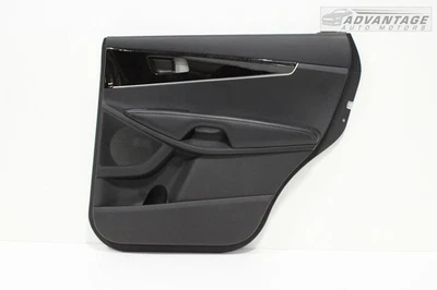 2016-2018 KIA SORENTO UM REAR RIGHT SIDE INTERIOR DOOR PANEL TRIM COVER OEM - Image 1 of 4