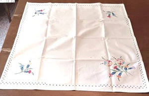 Vtg Tablecloth Hand Embroidered Floral Bouquets 30" Sq Twill Cottage Core - Picture 1 of 8