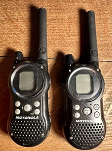 Lot Of 2 Motorola T9500 Talkabout Mobile 2 Way Radio - Black - Need Batteries - Picture 1 of 2