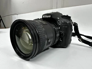 nikon d7100 camera with 18-200mm And Bag - Picture 1 of 8