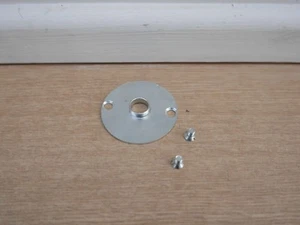 TREND 16MM STEEL ROUTER TEMPLATE GUIDE BUSH & SCREWS TAKEN FROM A T4E ROUTER - Picture 1 of 1