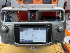 14-19 Toyota 4RUNNER  86100-35354 GPS Navigation Touch-Screen Radio CD Player - Bild 1 von 20