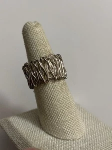Anello a fascia larga brutalista modernista in argento sterling misura 7 firmato - Foto 1 di 5