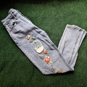 Studio Ghibli My Neighbor Totoro Jeans Womens 5 Hot Topic Anime Forest Soot Spri - Picture 1 of 11