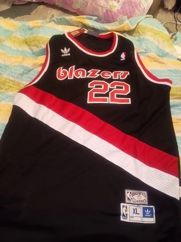XL Clyde Drexler Portland Trail Blazers NBA Jersey adidas Brand New (Black) Cover