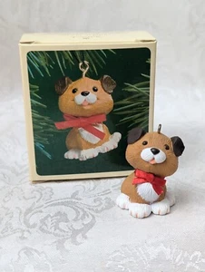 Vintage Hallmark 1983 Holiday Puppy Ornament with Box - Picture 1 of 8