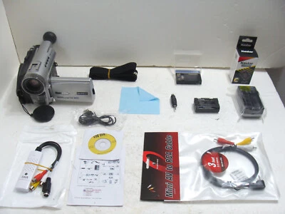 Panasonic PV-DV101D Mini DV Camcorder 20x Optical Zoom + Video Transfer Kit - Image 1 of 4