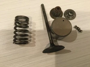 2009 YAMAHA 150HP VALVE LIFTER 69J-12153-00-00 EXHAUST VALVE 63P-12121-00-00 - Picture 1 of 2