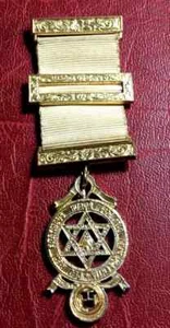 Médaille maçonnique britannique franc-maçon du Royaume-Uni plaquée or pour ident - Picture 1 of 4