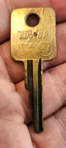 Vintage TAYLOR  99A For American Motors RA4 Key kept America driving - Picture 1 of 3