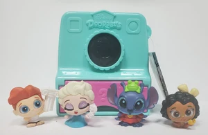 Walt Disney Doorables Remember When Camera. Hércules. Elsa. Puntada. Mirabel.2024 - Imagen 1 de 6