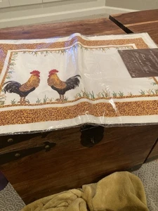 New Cloth Placemats/14” X 20”/100% Cotton/Gold-Cream With Chickens - Picture 1 of 3